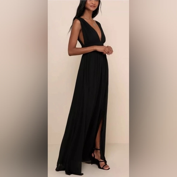 Lulu's Black Heavenly Hues V-neck Backless Maxi Dress - Size M - Picture 2 of 10